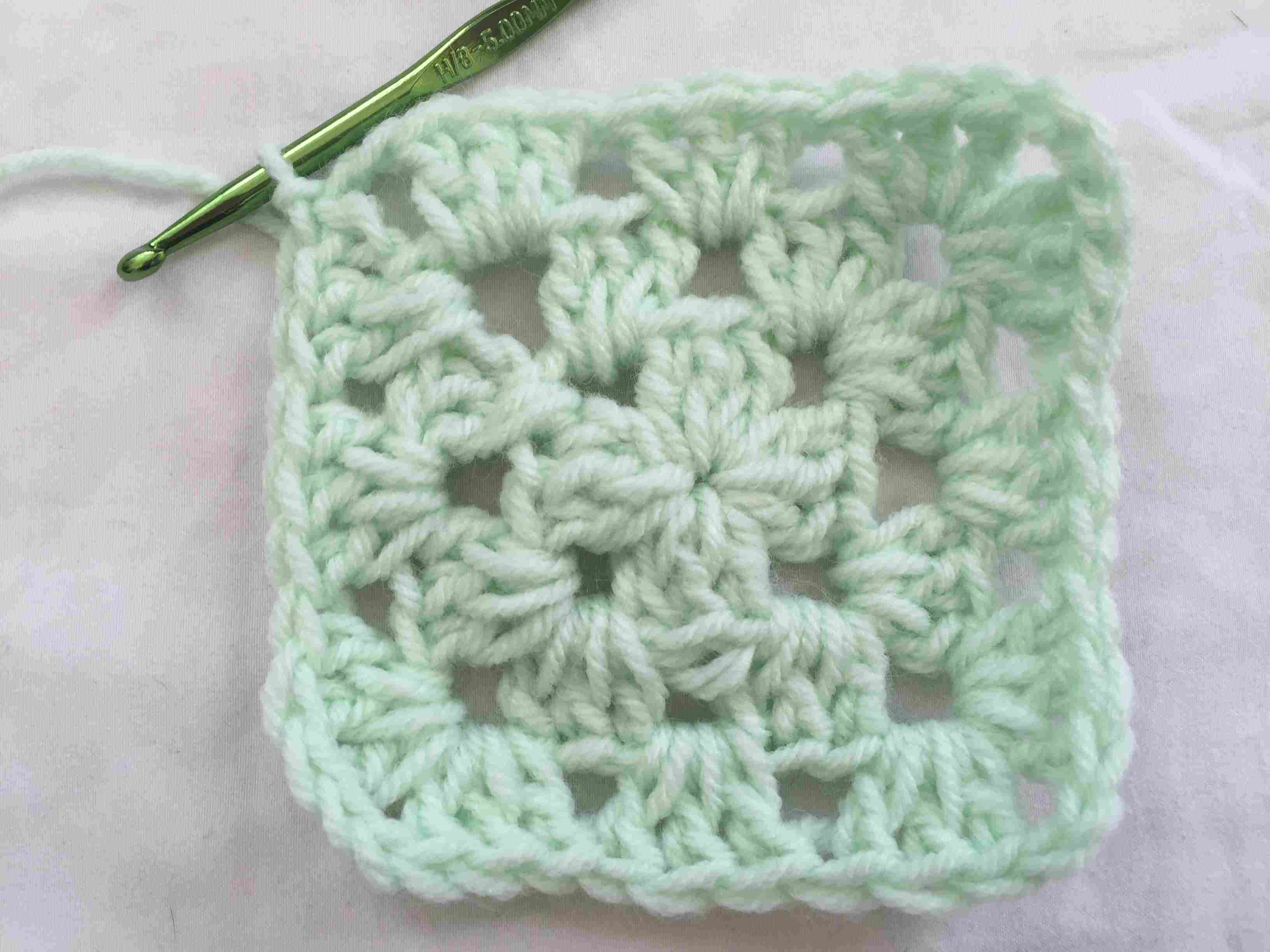 12 Granny Square Crochet Pattern Free Scrap Yarn Patterns For Crochet