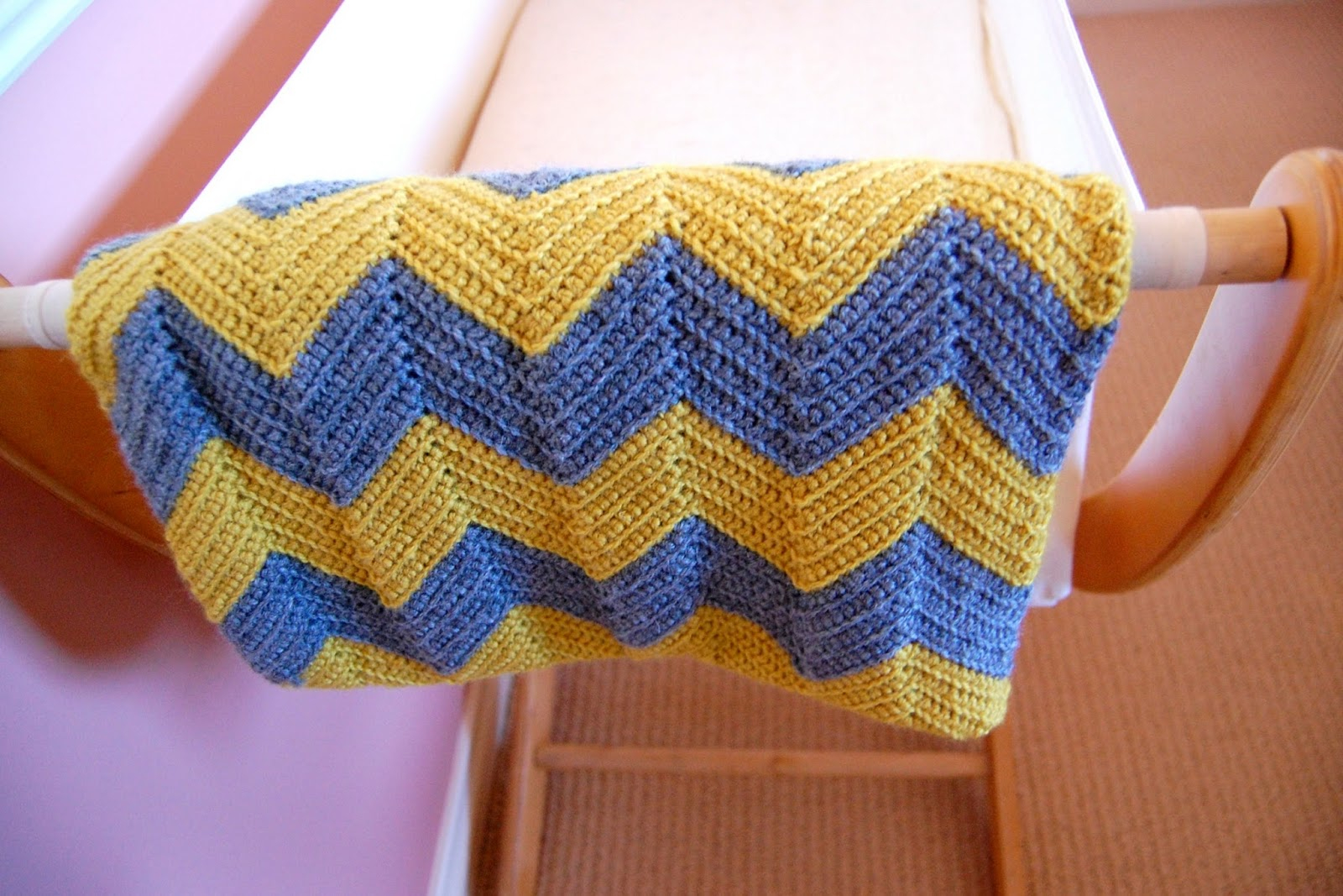 Chevron Crochet Baby Blanket Pattern Diy Crochet Chevron Ba Blanket Yellow Dandy
