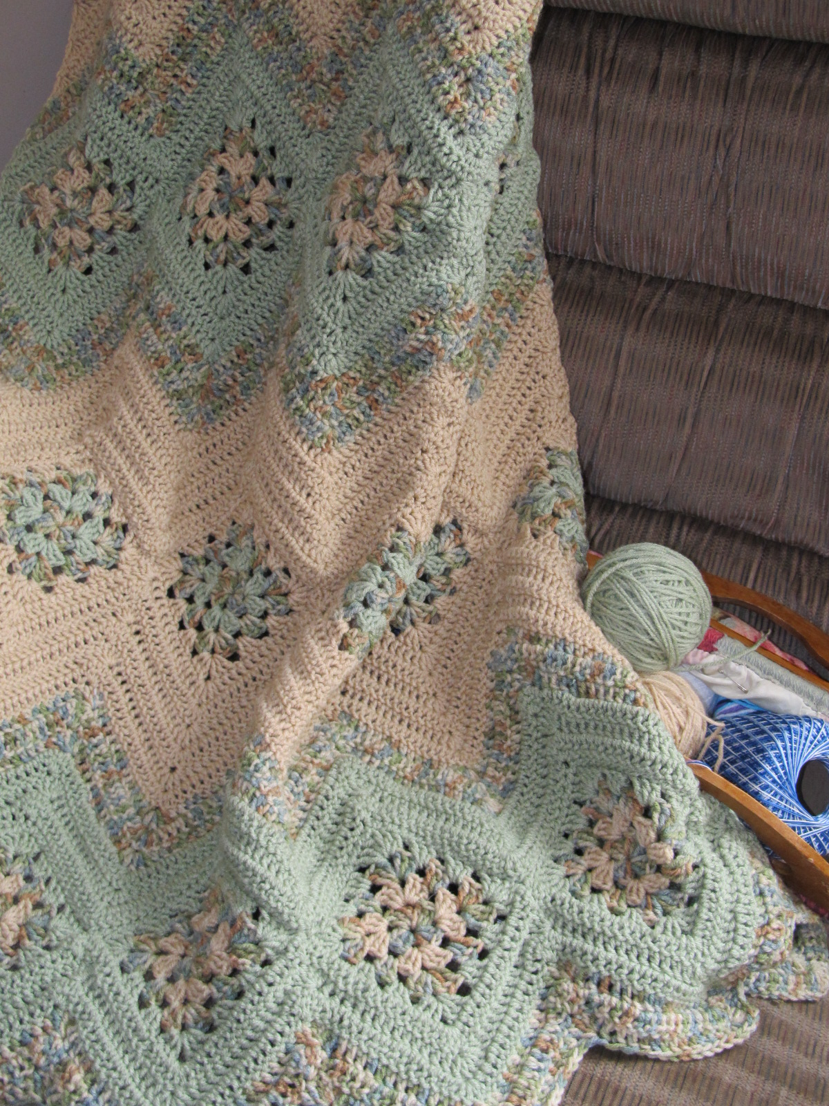 Chevron Crochet Pattern Free Grannies And Ripples Afghan Free Crochet Pattern Crochet Kingdom