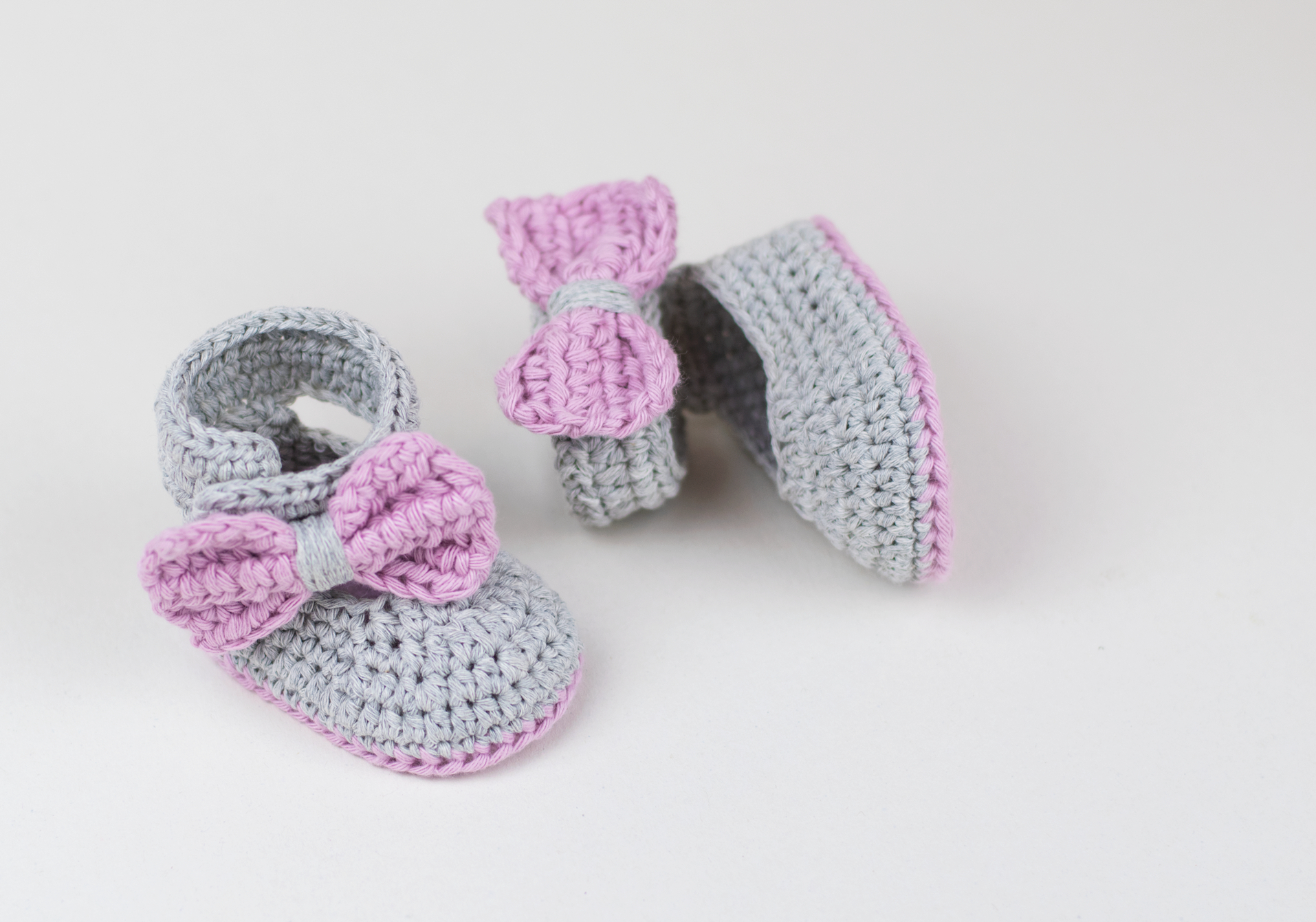 Crochet Baby Booties Pattern Lavender Bow Tie Crochet Ba Booties Cro Patterns