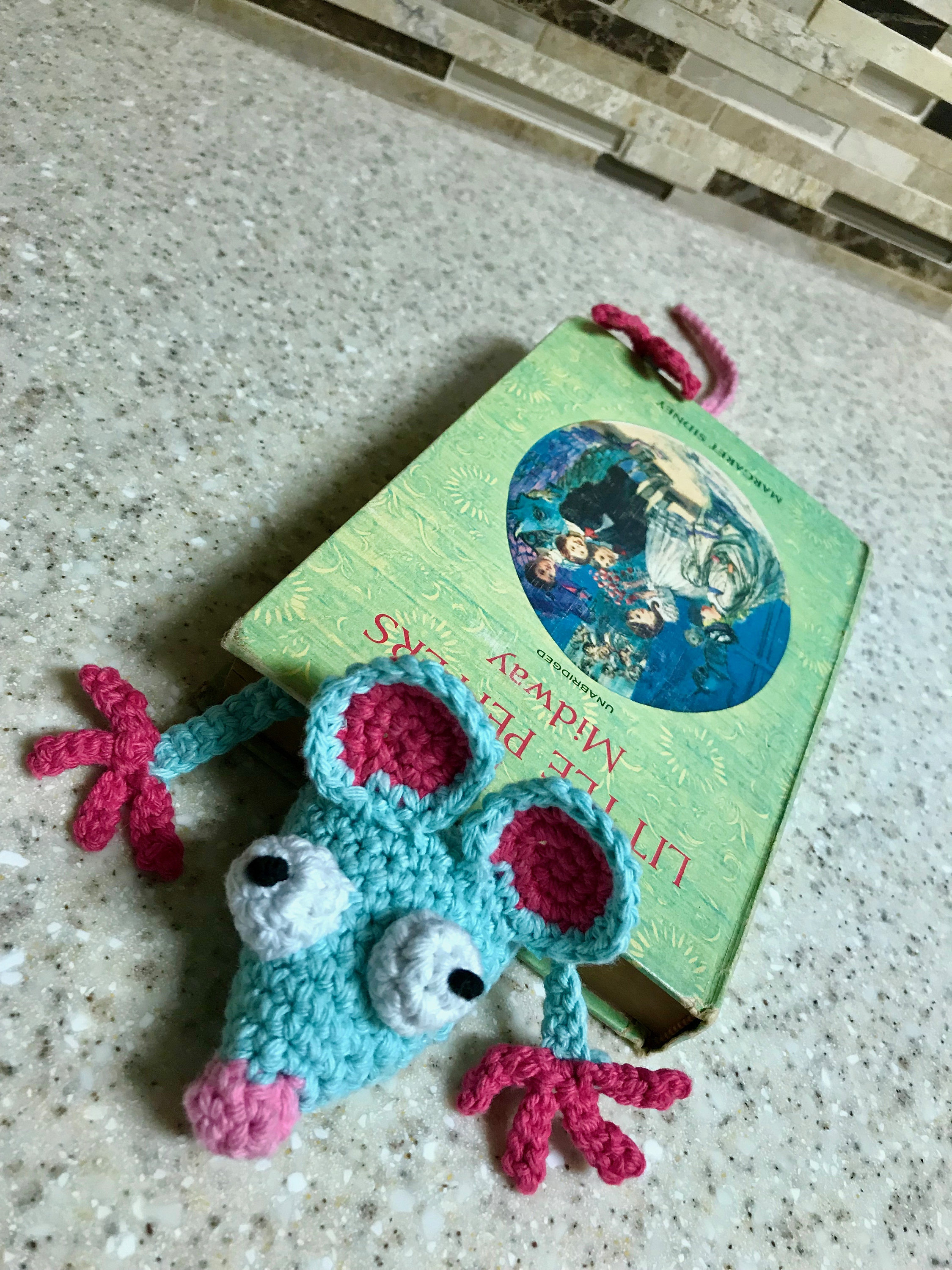 Crochet Bookworm Bookmark Pattern Crocheted Rat Bookmark Pastel Blue Mouse Bookmark Bookworm Etsy