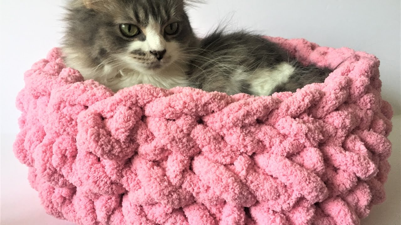 Crochet Cat Bed Pattern Free Hand Crochet A Cat Bed In 15 Minutes No Hook Needed 10 Off Youtube