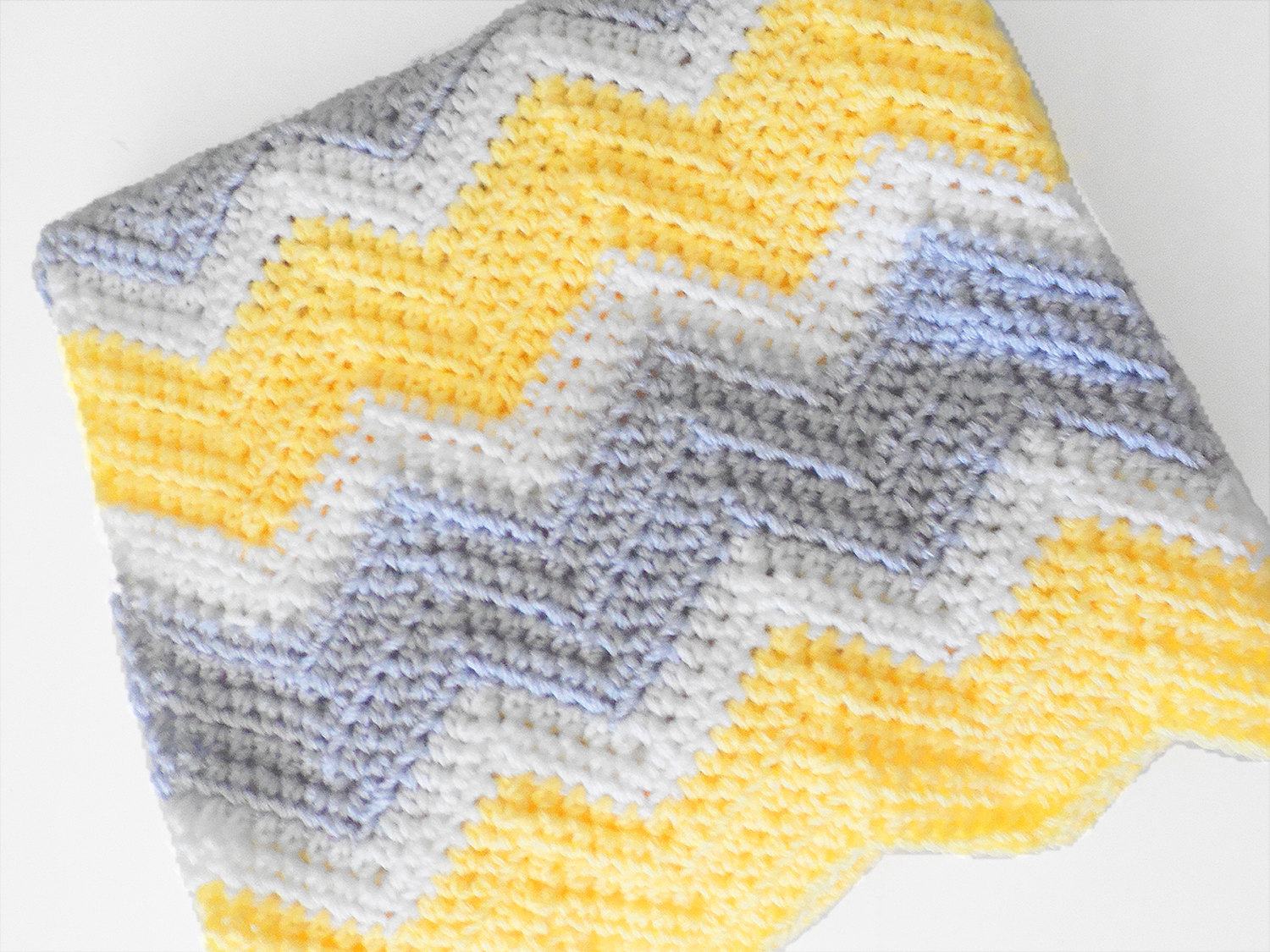 Crochet Chevron Baby Blanket Free Pattern Crochet Chevron Ba Blanket In Yellow White And Light Hot And