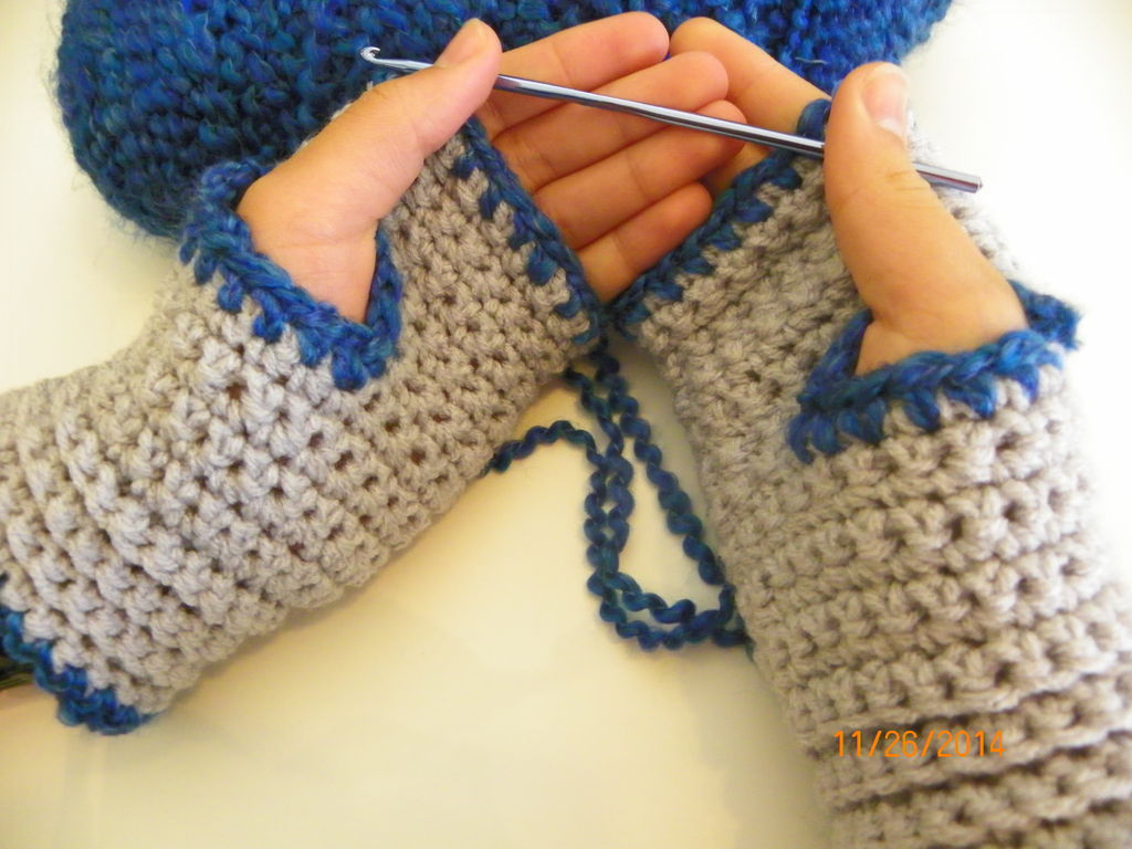 Crochet Fingerless Gloves Pattern Easy Cozy Crochet Fingerless Gloves 4 Steps With Pictures