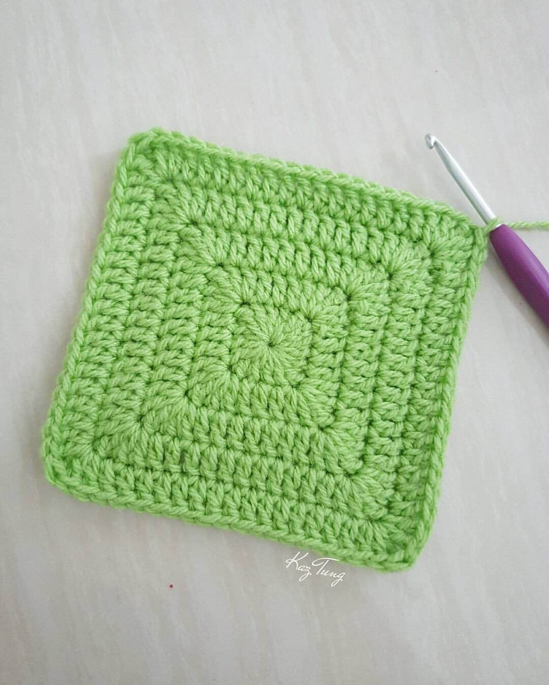 Crochet Granny Square Pattern Solid Granny Square Without Gaps Just Keep Doing 2dc 1tr 2dc Into