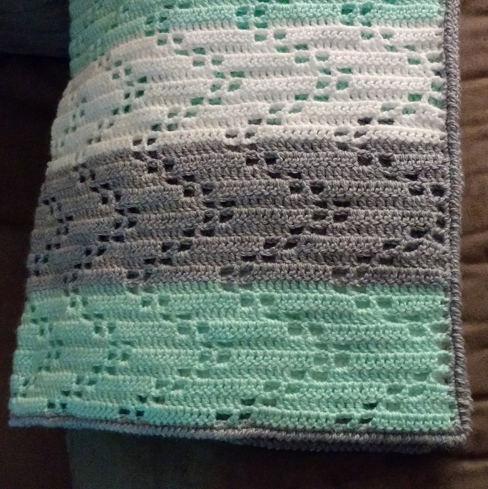 Crochet Pattern For Baby Blanket Austere Twist Zig Zag Crochet Ba Blanket Free Pattern