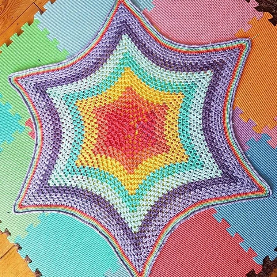 Crochet Round Afghan Pattern Free Here Is The Free Crochet Pattern For My Rainbow Star Ba Blanket