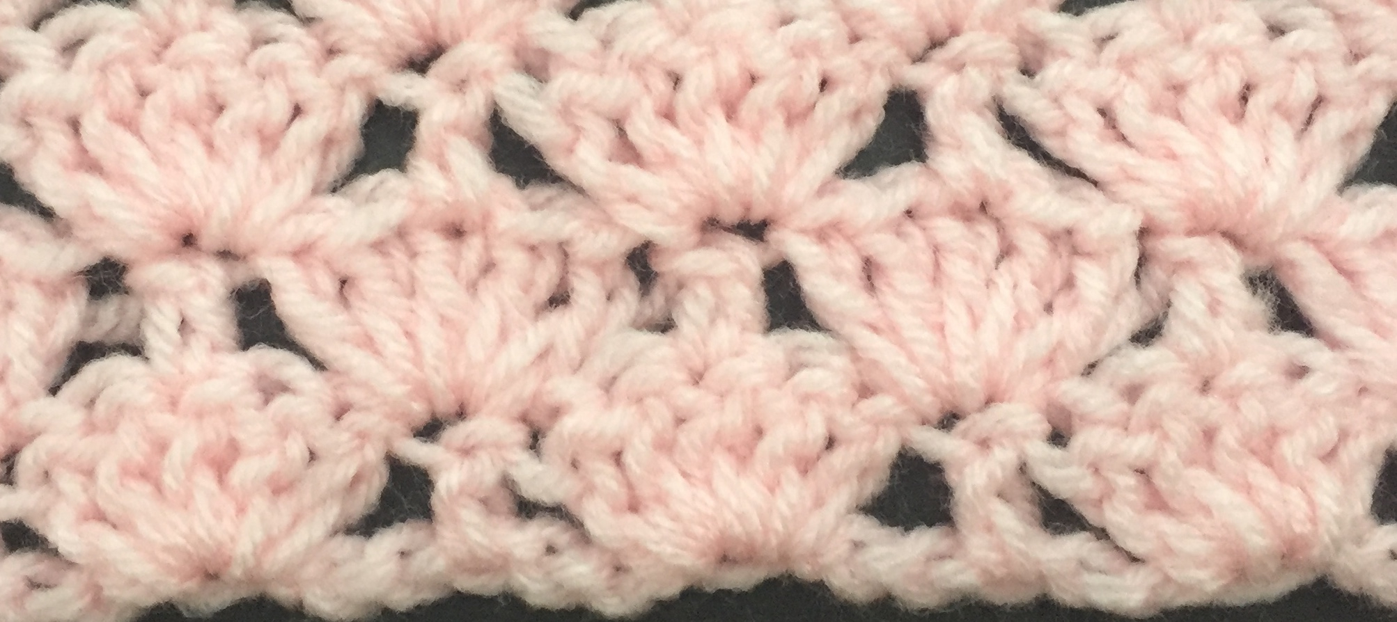 Crochet Shell Pattern Scarf Guide To Crochet Shell Stitch Variations With Patterns Red Heart