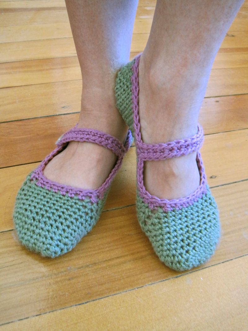 Crochet Slippers Pattern Free Free Pattern For Crocheted Mary Jane Slippers Craft Ideas
