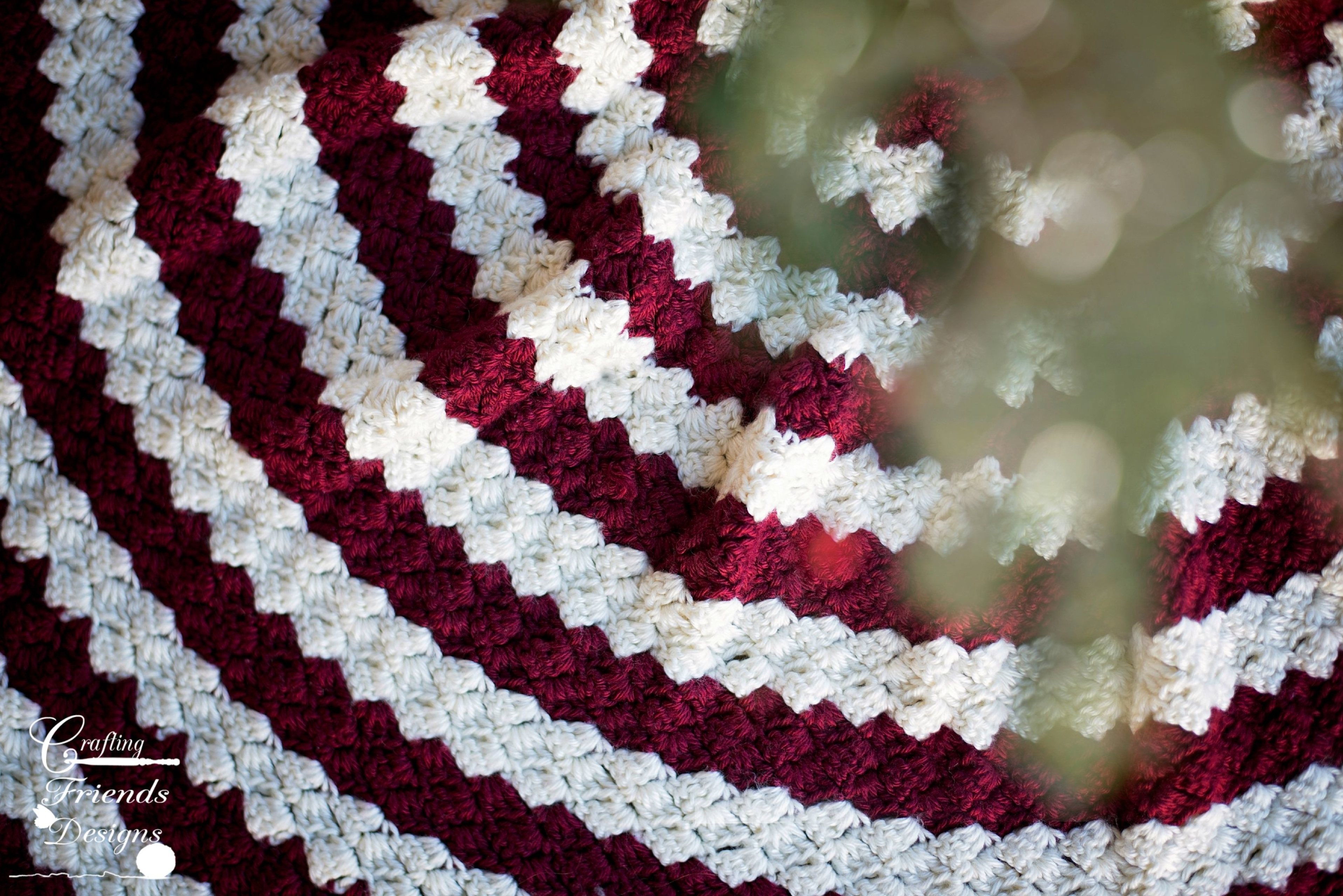 Crochet Tree Skirt Pattern Diamond Christmas Tree Skirt Crochet Pattern