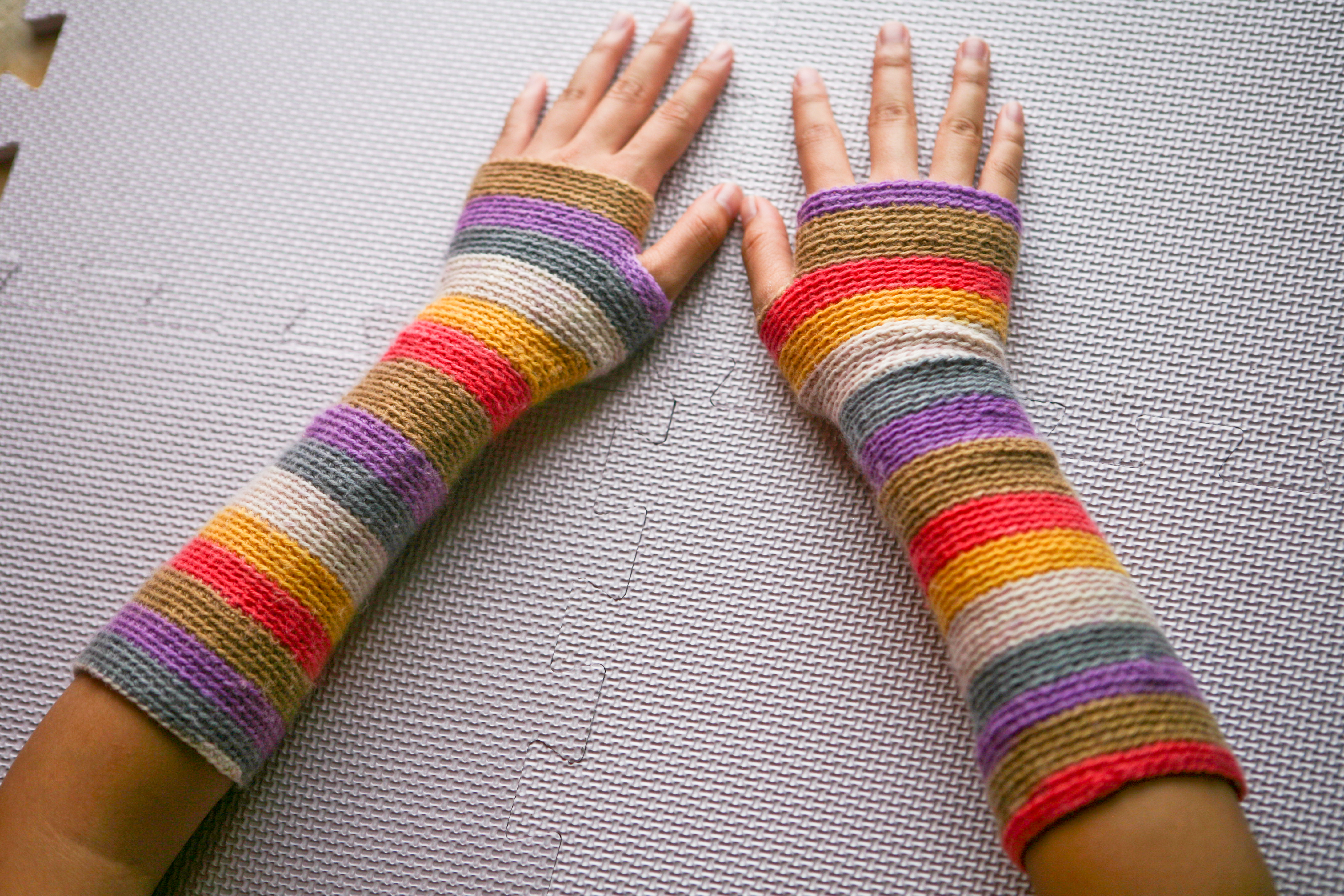 Crochet Wrist Warmers Free Pattern Tom Baker Fingerless Gloves Knot Theorist