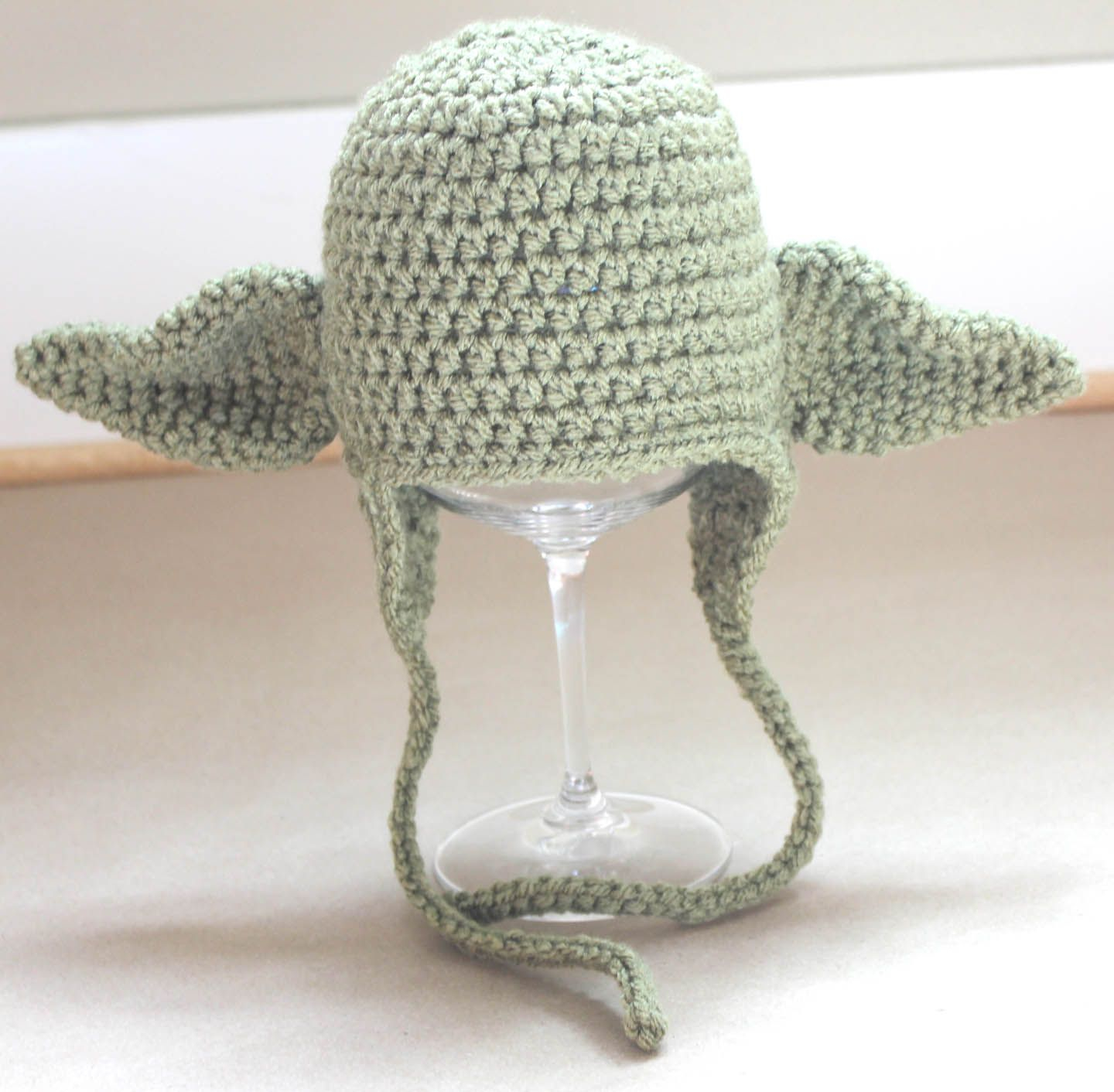 Crochet Yoda Hat Pattern Free Crochet Yoda Hat Crochet Hat Patterns Inspiration Pinterest