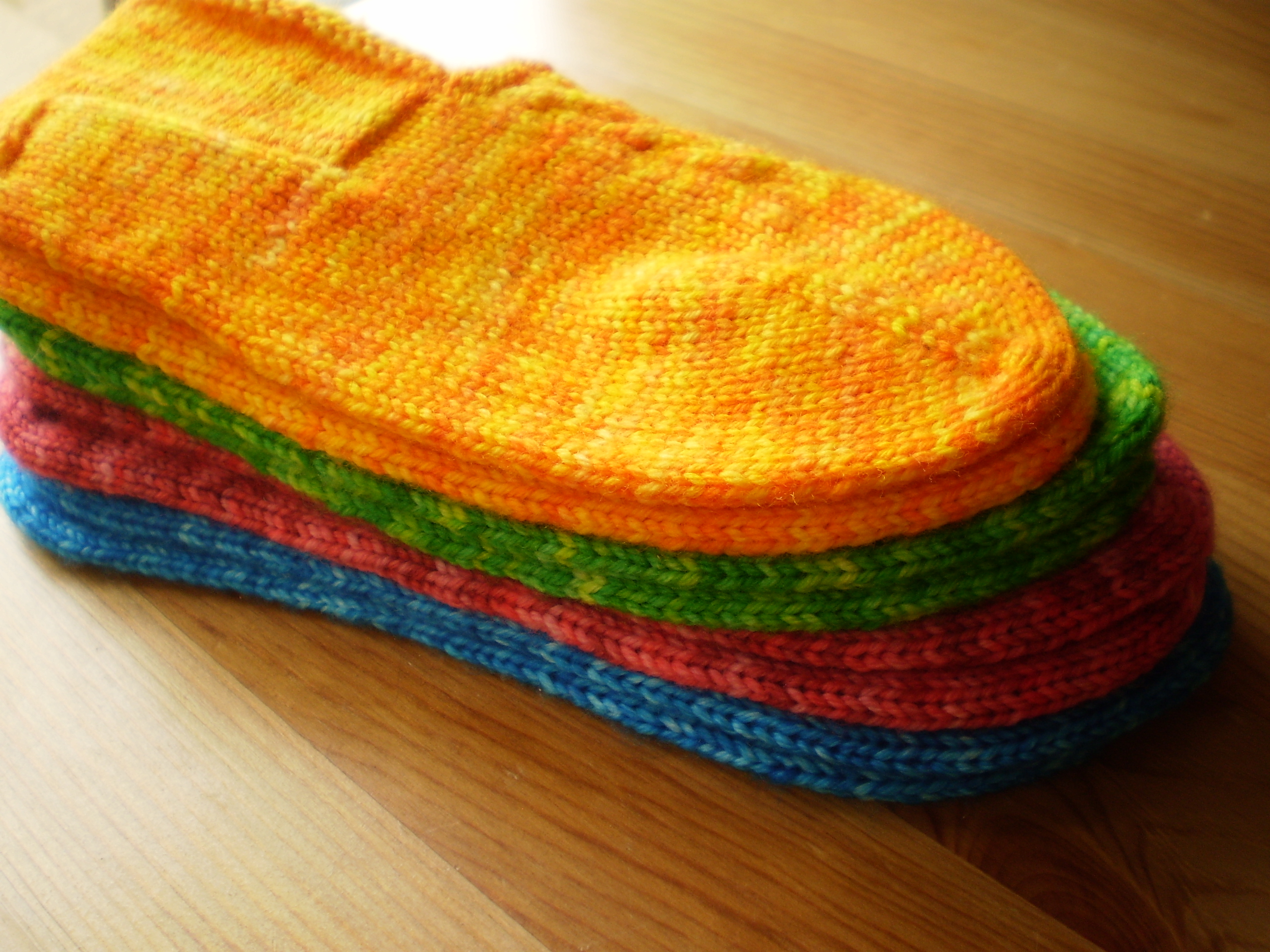 Easy Bed Socks Crochet Pattern Pattern Spotlight Turkish Bed Socks On The Needles