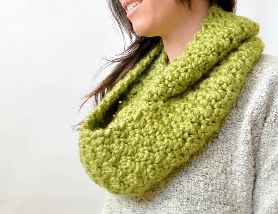 Easy Cowl Neck Scarf Crochet Pattern Chunky Squishy Crochet Infinity Scarf Pattern Mama In A Stitch