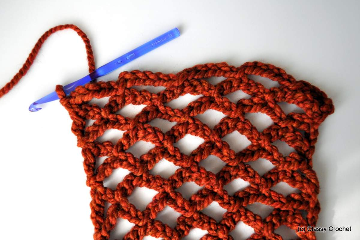 Easy Scarf Crochet Patterns Free Pattern Diamond Lattice Chain Crochet Infinity Scarf Classy