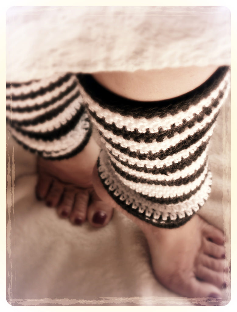 Free Crochet Leg Warmer Patterns Alice In Wonderland Inspired Crochet Leg Warmer Free Patte Flickr