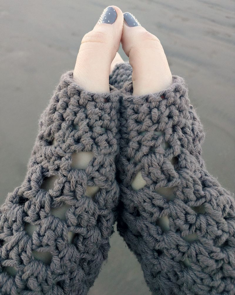 Free Crochet Pattern Hand Warmers Chunky Fingerless Gloves Free Crochet Pattern Domestic Bliss