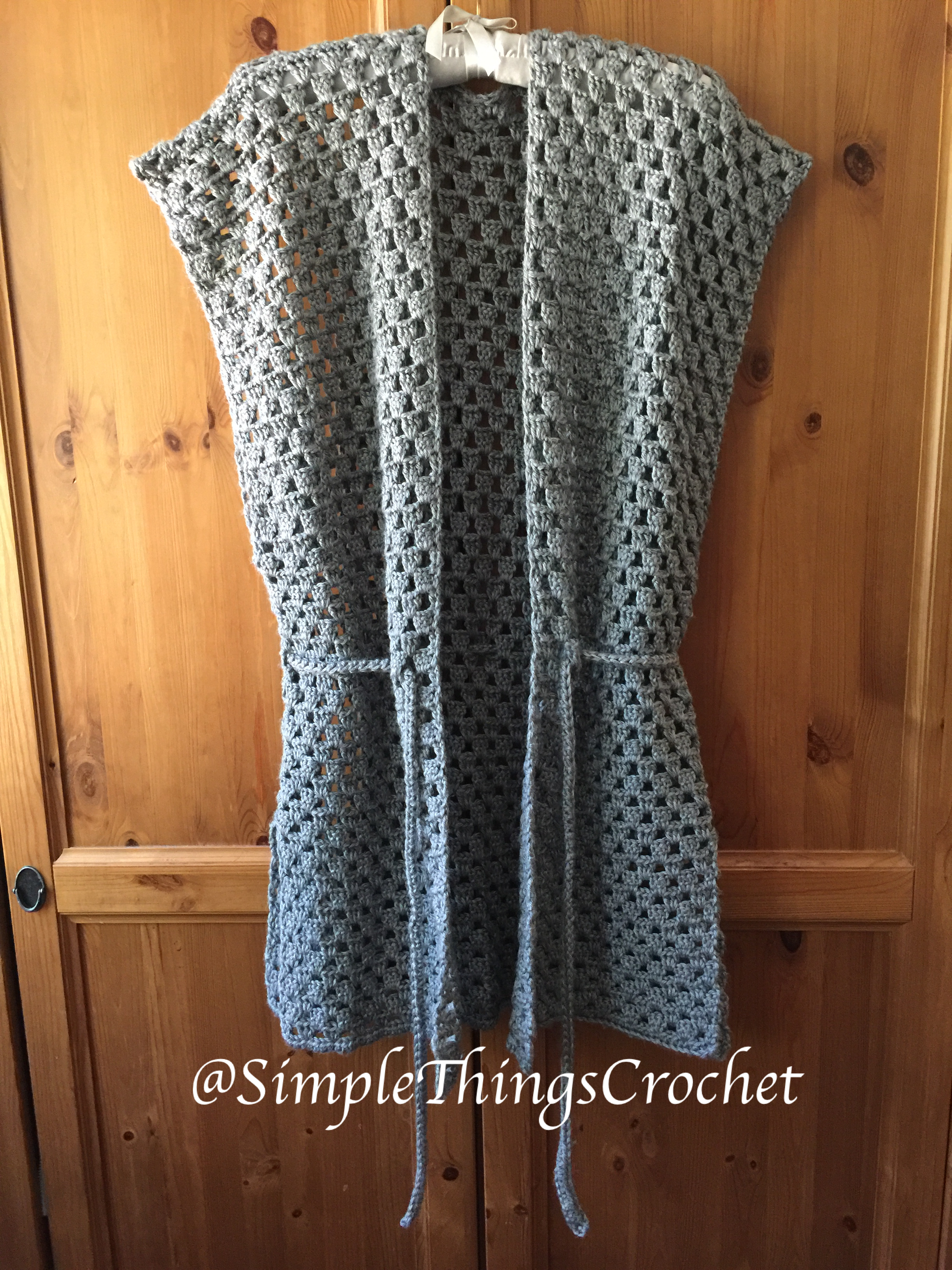 Free Crochet Vest Patterns For Women Grey Grannies Vest Crochet Ideaspatterns Crochet Crochet Vest