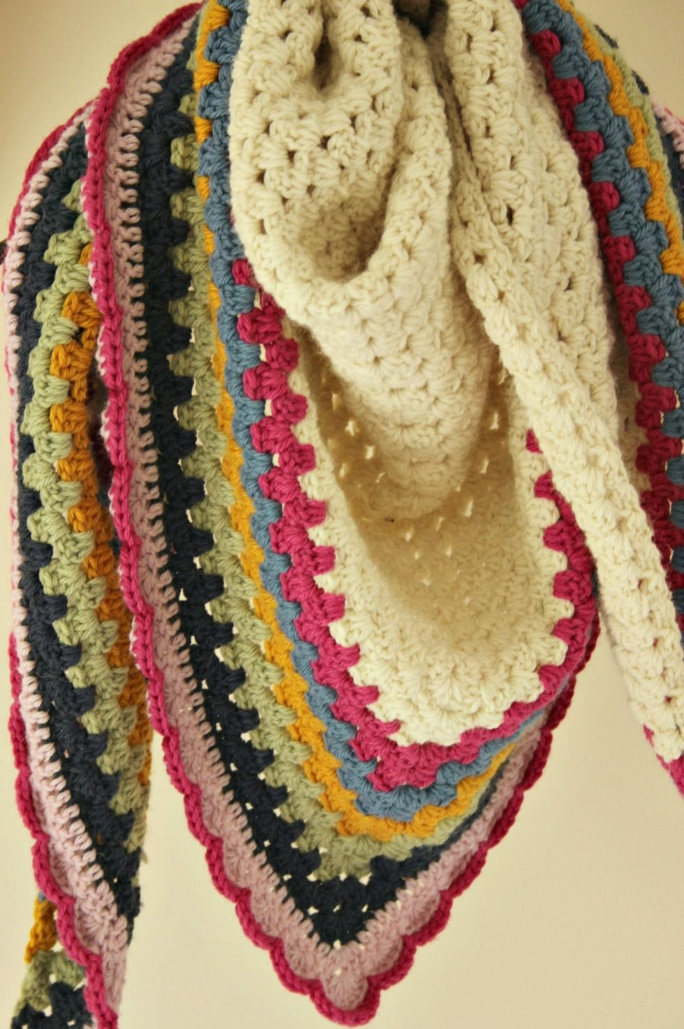 Free Shawl Crochet Patterns Crochet Granny Shawl Free Pattern Crocheted Pattern Hkovanie