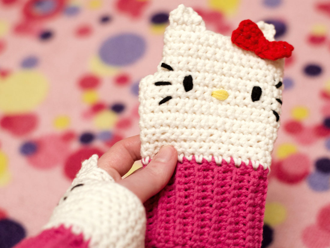 Hello Kitty Fingerless Gloves Crochet Pattern Twinkie Chan Hello Kitty Fingerless Mittens Groaaar Anjizilla