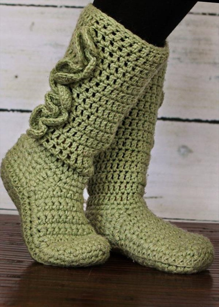 Hollydoll Crochet Boot Slippers Pattern High Knee Crochet Slipper Boots Patterns To Keep Your Feet Cozy