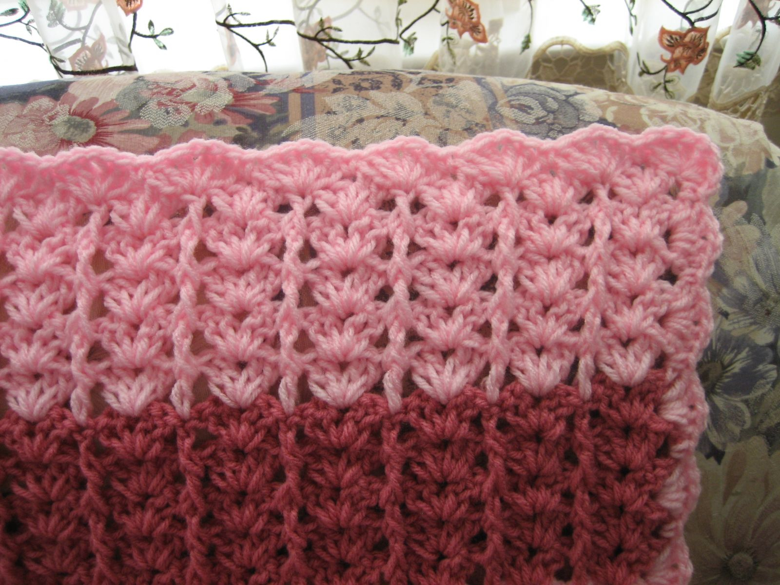 Shell Crochet Pattern Lacy Shades Of Pink Shells Afghan Allfreecrochetafghanpatterns