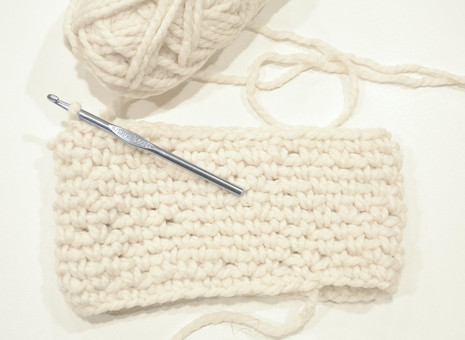 Simple Crochet Hat Pattern Ski Lodge Chunky Crochet Pom Hat Pattern Mama In A Stitch