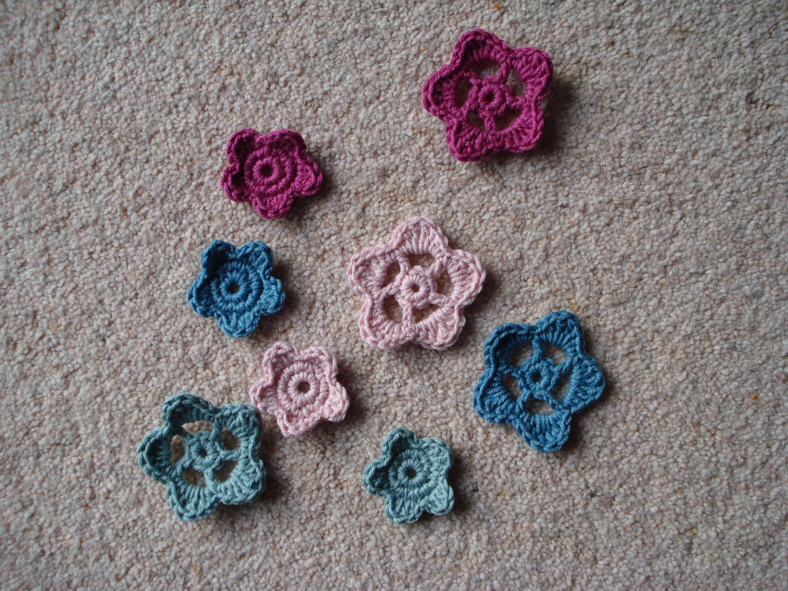 Small Crochet Flower Pattern Lavender And Wild Rose Crochet Flowers Pattern