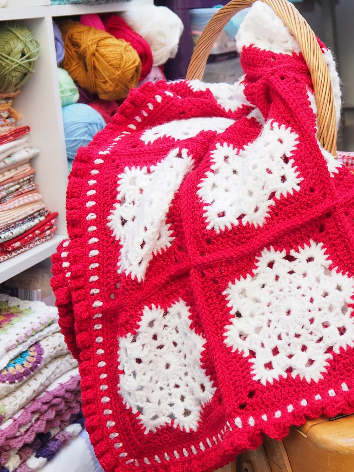 Snowflake Blanket Crochet Pattern Little Snowflake Throw Betsy Makes